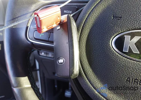 2017 Kia Niro Touring z USA, uszkodzony, nr VIN KNDCE3LC3H5089566